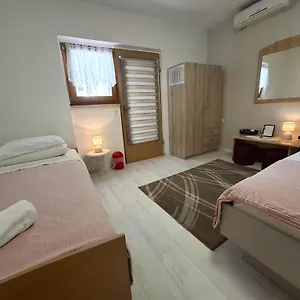 30098 - Dijana Apartman